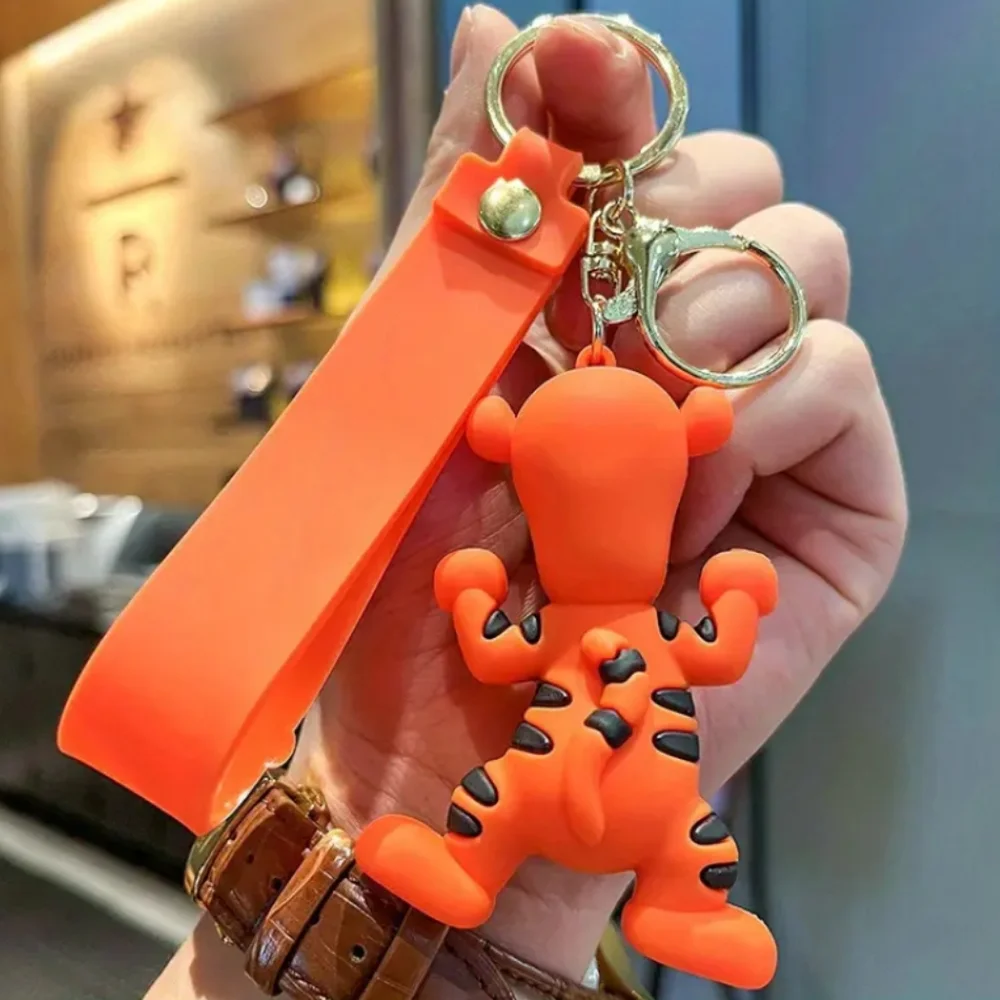 🆕DISNEY'S OFFICIALLY LICENSED TIGGER  KEYCHAIN